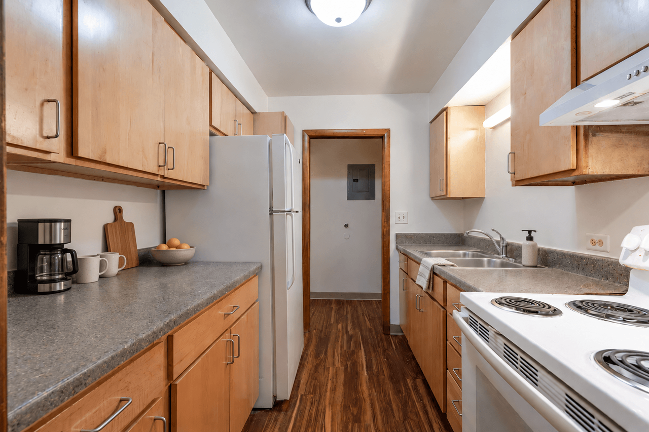 Rolling Hills Apartments - Photo 5 of 45