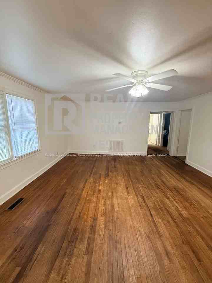 1471 Tucker Rd - Photo 2 of 12