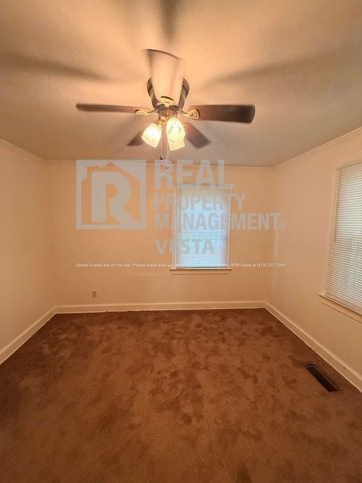 1471 Tucker Rd - Photo 6 of 12