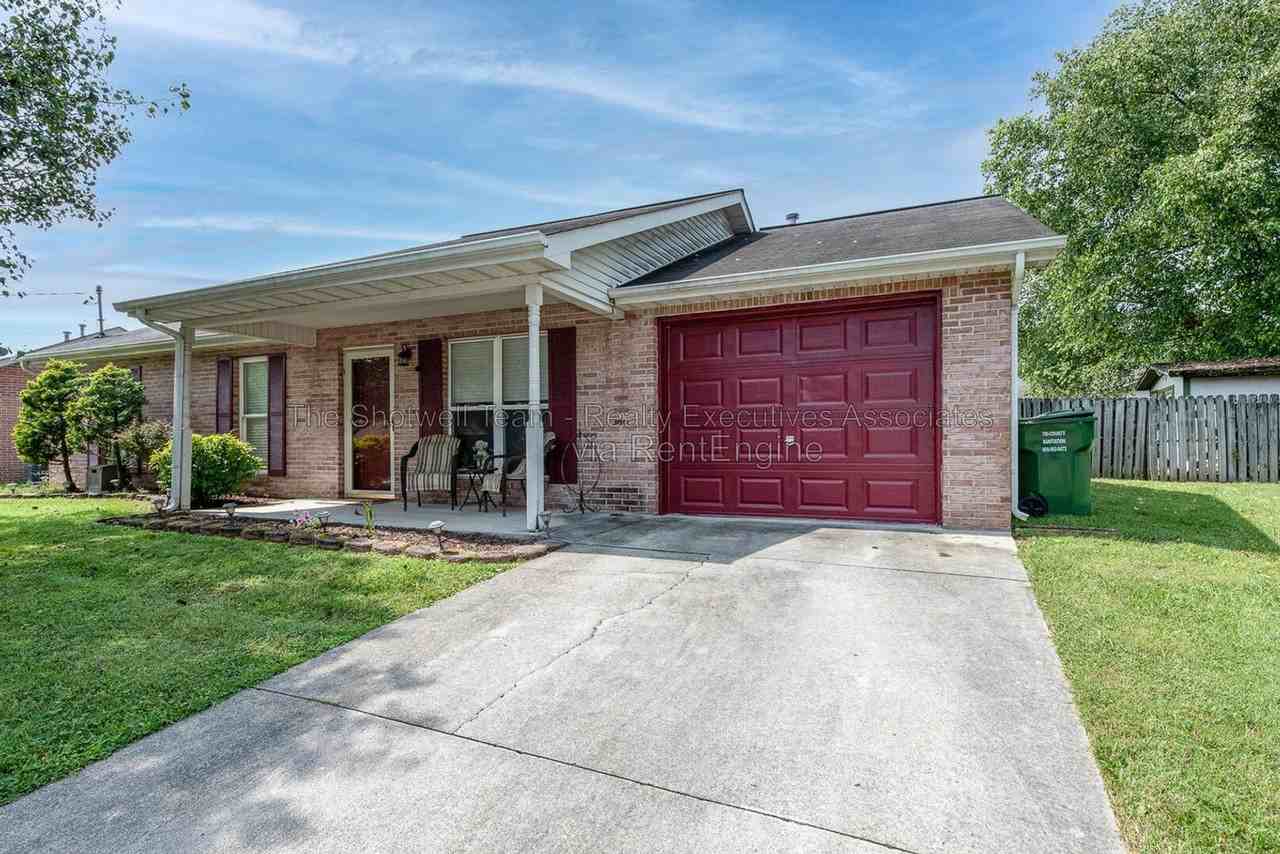4255 Vercelli Ln - Photo 2 of 12