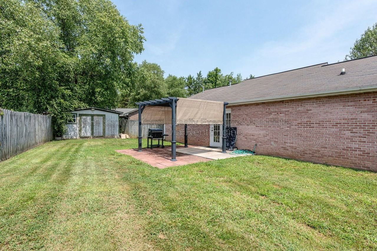4255 Vercelli Ln - Photo 4 of 12