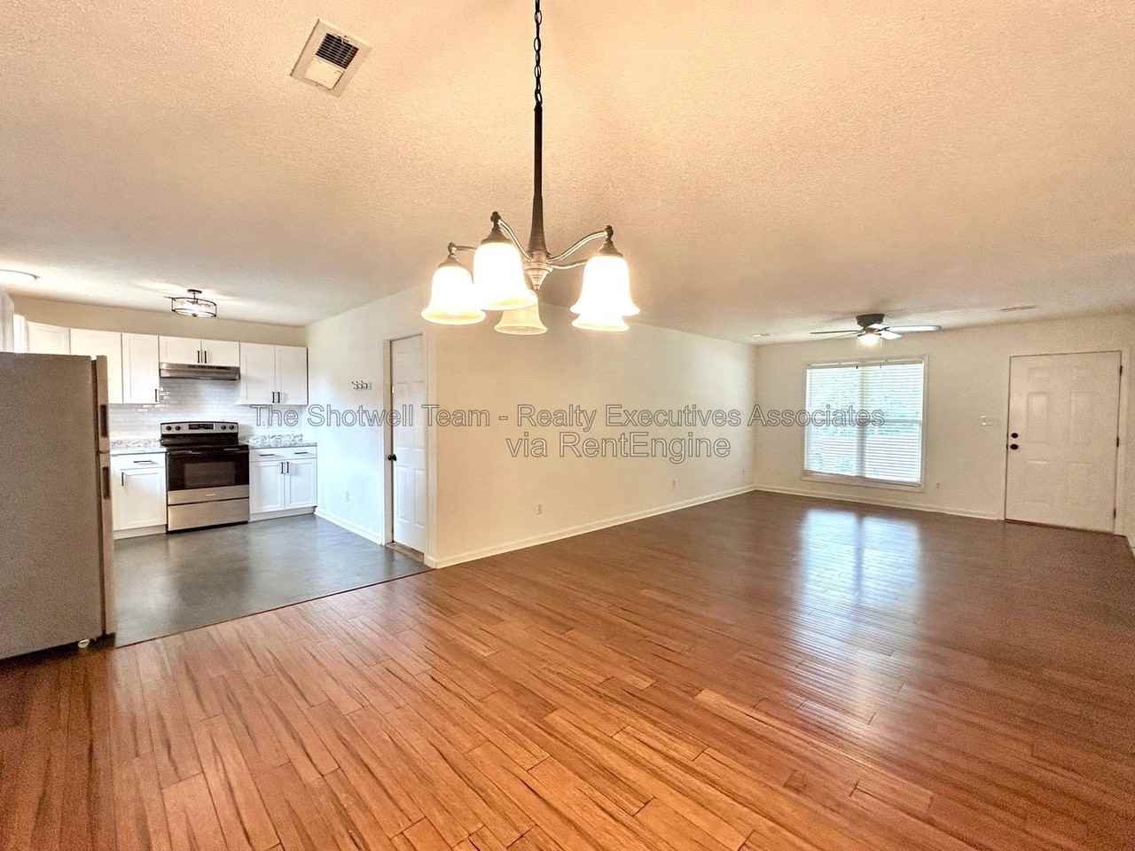 4255 Vercelli Ln - Photo 5 of 12