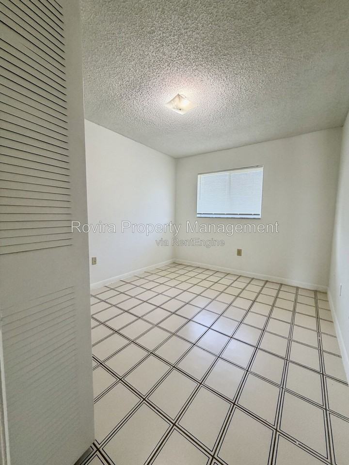 10790 Sw 3rd St #13 - Photo 7 of 11