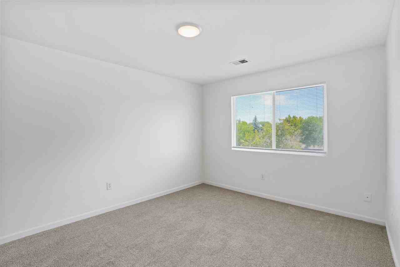 1328 S Coffman St #5 - Photo 3 of 30