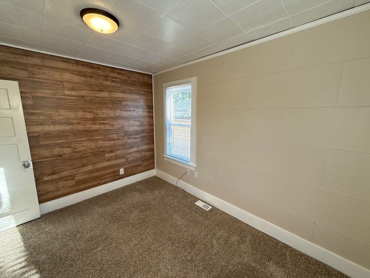 505 Nw Polk Ave #2 - Photo 7 of 8