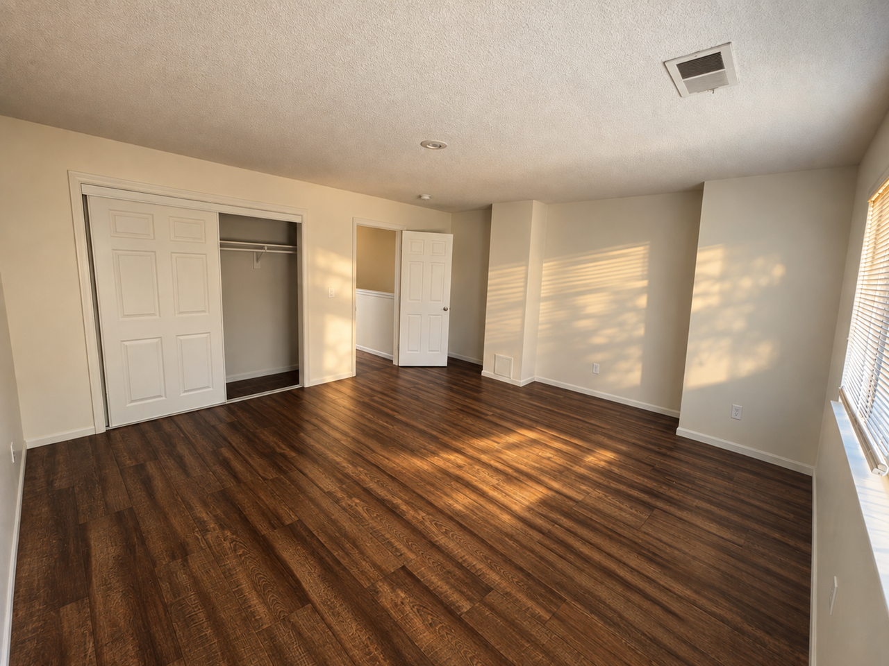 10804 Oasis Ct #212 - Photo 2 of 18