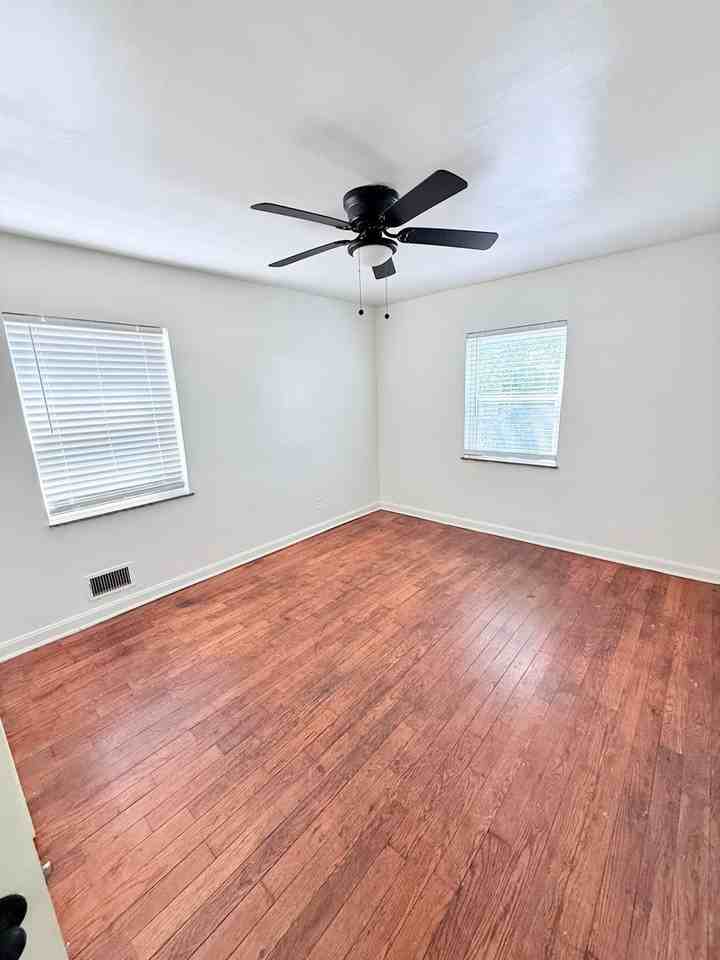 1643 Anita Pl #2 - Photo 6 of 10