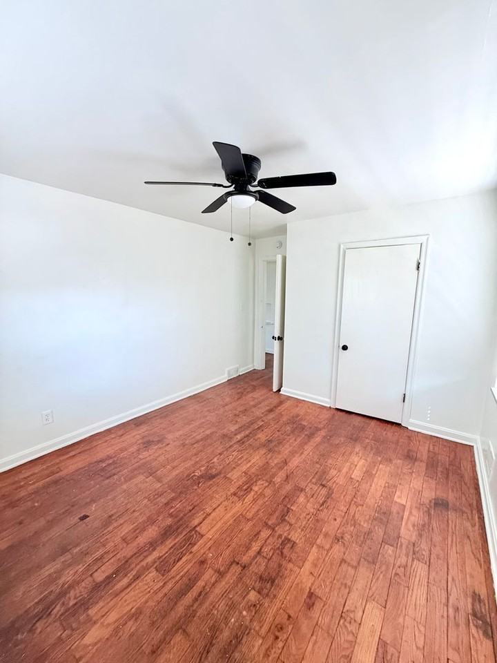 1643 Anita Pl #2 - Photo 7 of 10