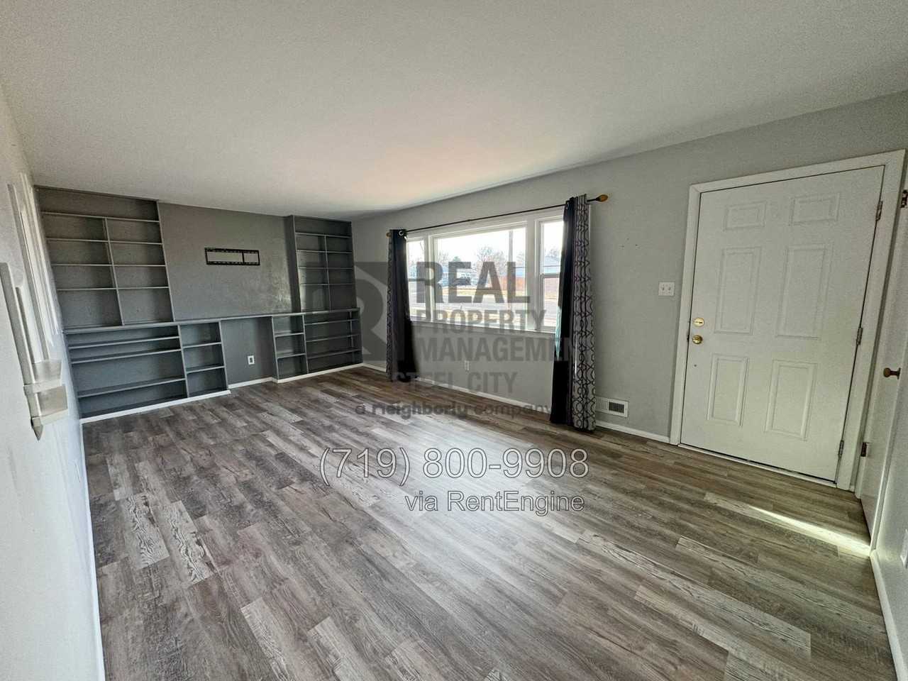 1017 Constitution Rd - Photo 4 of 19