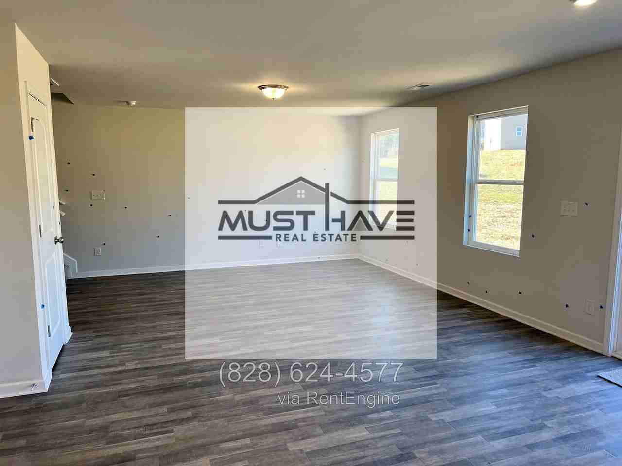 1600 Berkshire Dr - Photo 3 of 9