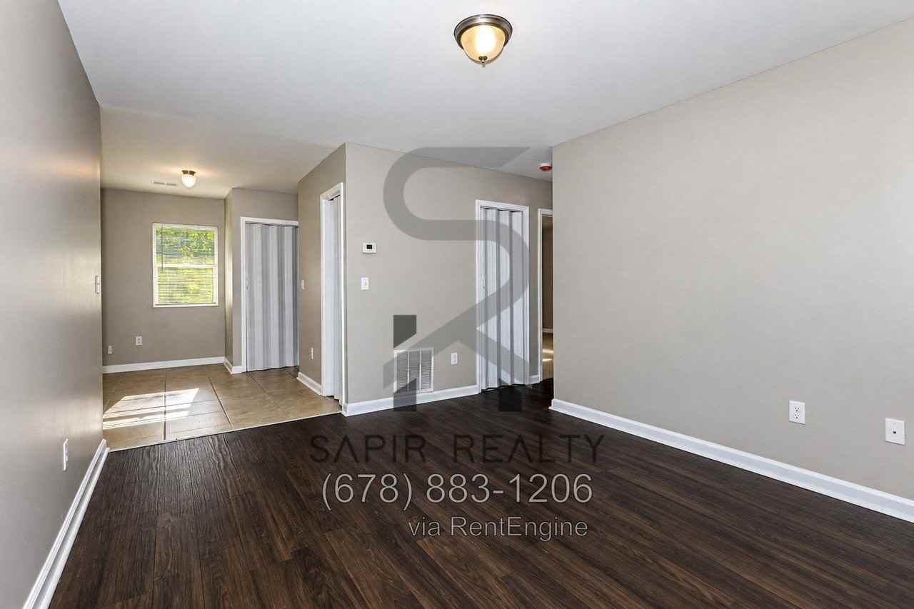 2853 Belvedere Ln #1 - Photo 3 of 16