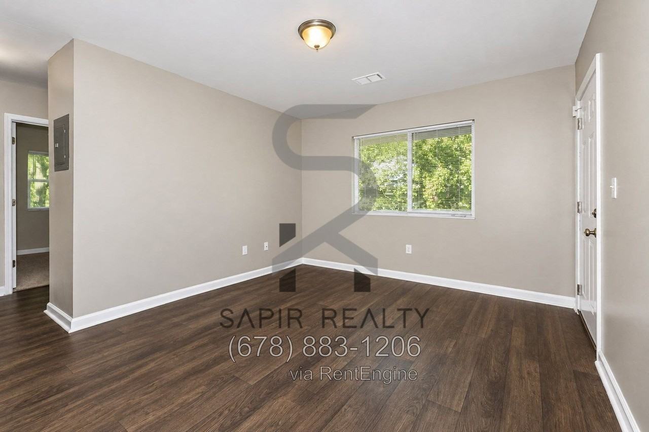 2853 Belvedere Ln #1 - Photo 4 of 16