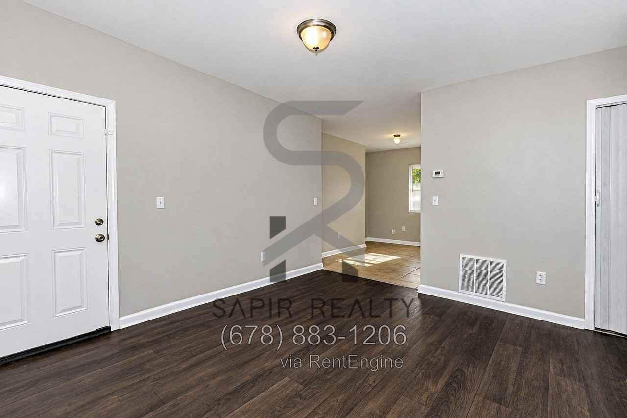2853 Belvedere Ln #1 - Photo 5 of 16