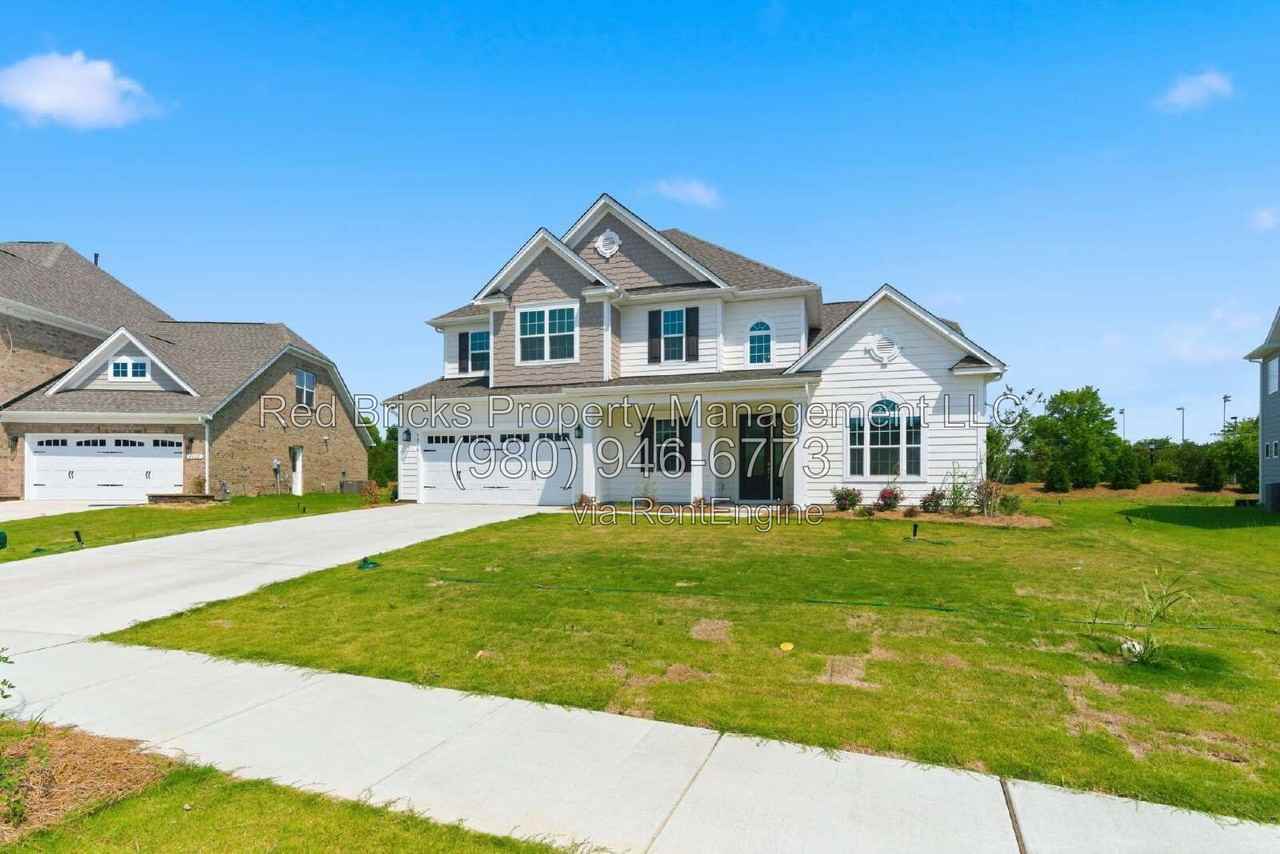 4016 Dahlia Dr - Photo 2 of 50