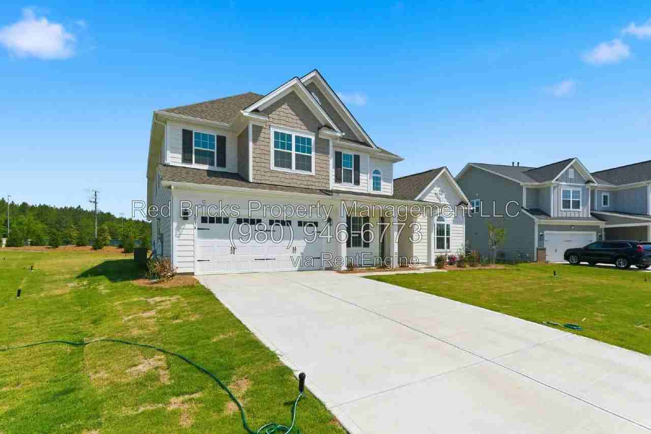 4016 Dahlia Dr - Photo 3 of 50
