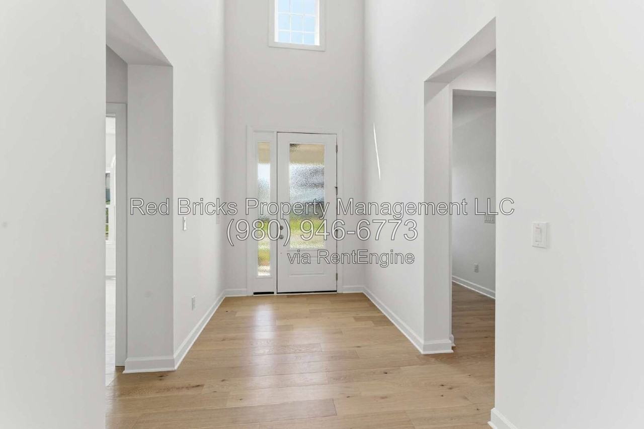 4016 Dahlia Dr - Photo 6 of 50