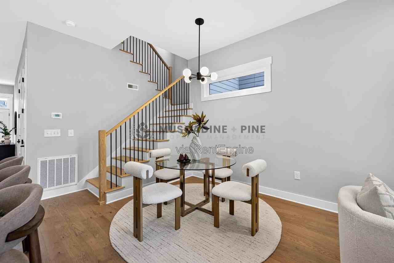 543 Bragg St - Photo 7 of 21
