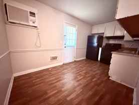 406 Russell Pkwy #7 - Photo 1 of 1