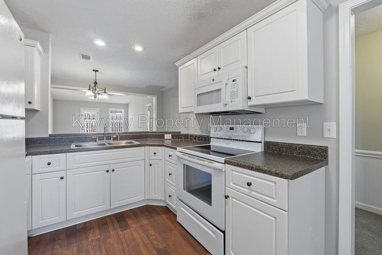 109 Kousa Ln - Photo 6 of 21