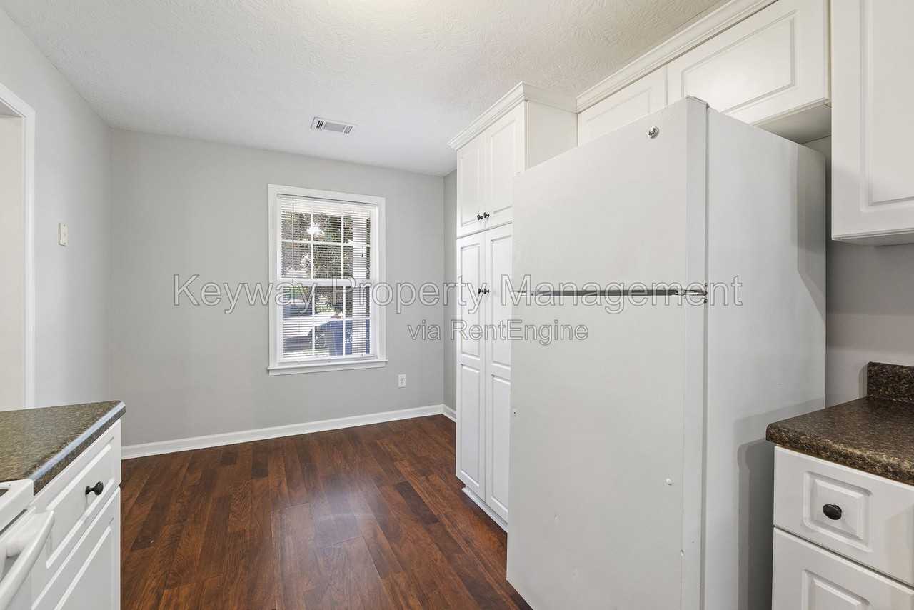 109 Kousa Ln - Photo 7 of 21