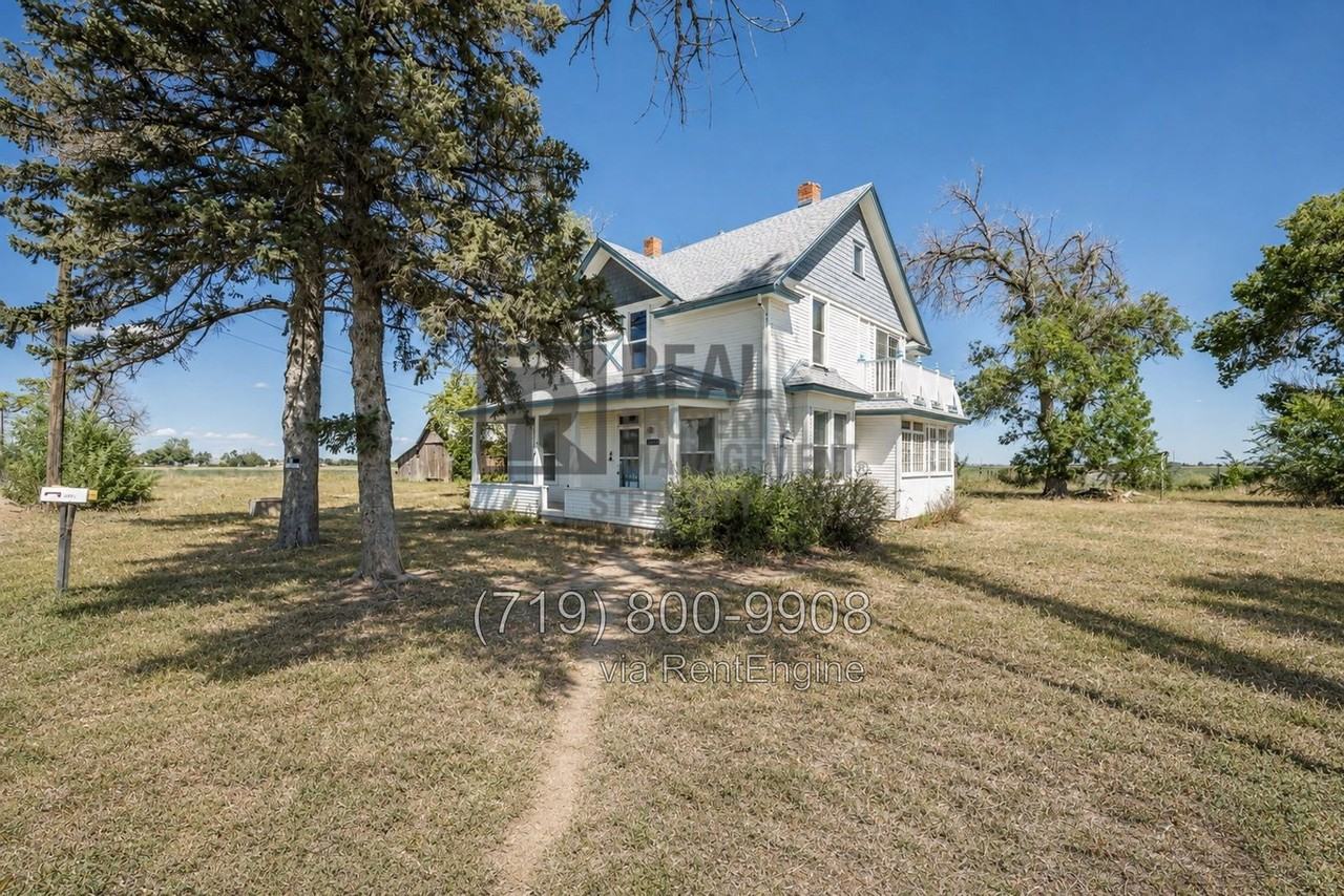 1530 33rd Ln - Photo 4 of 38