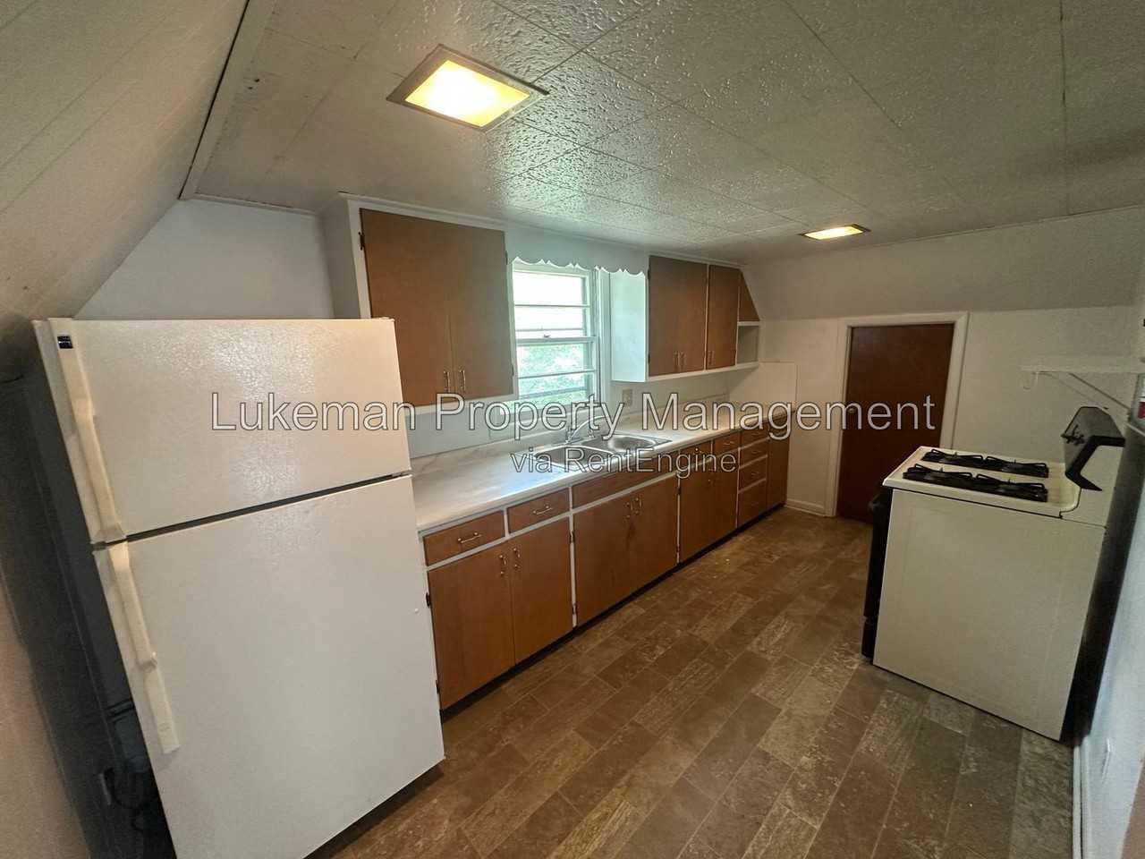 806 W Cedar St #802 - Photo 2 of 15