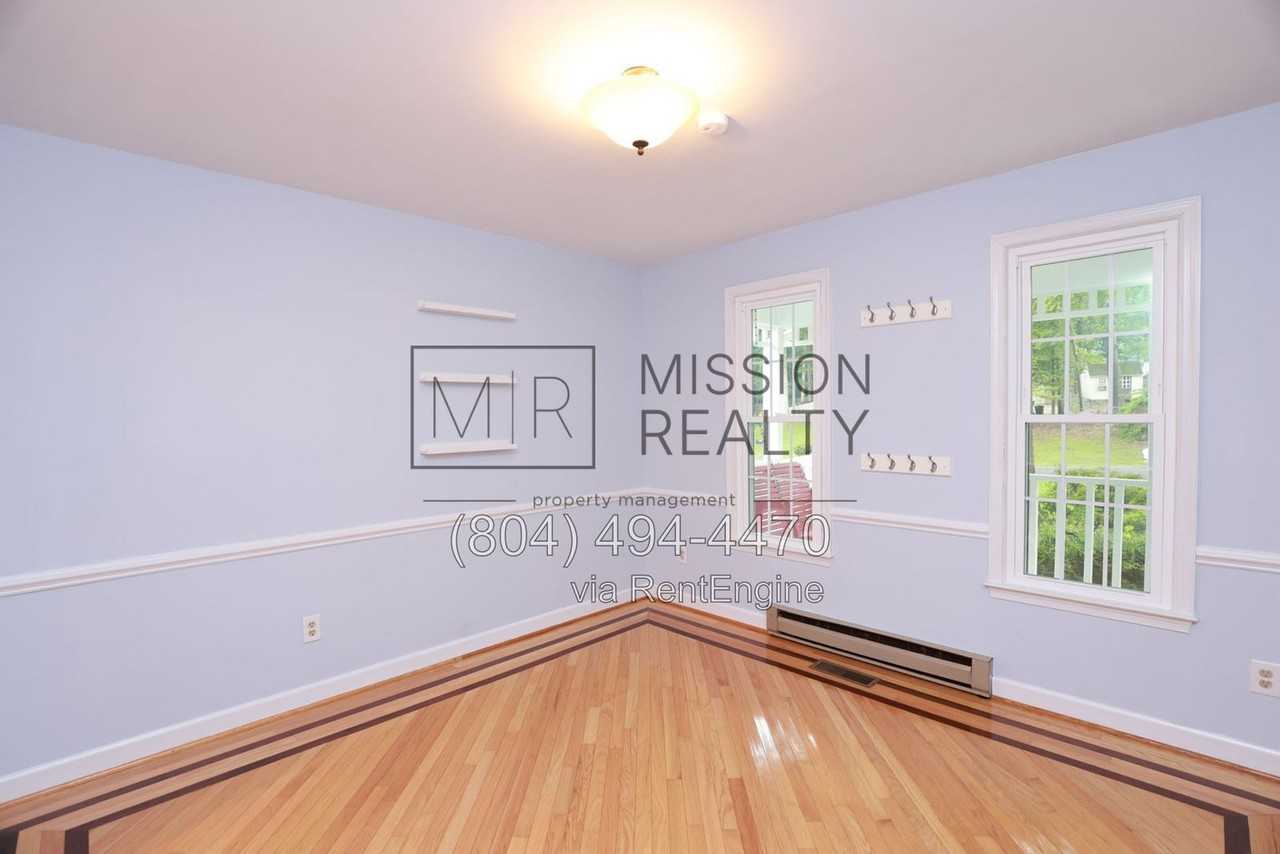 1503 King Charles Ct - Photo 7 of 24