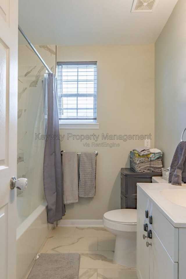 1877 Kissingbower Rd - Photo 7 of 16