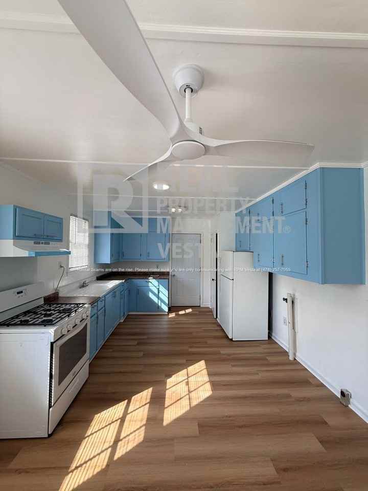 3380 Mary Dr - Photo 4 of 12