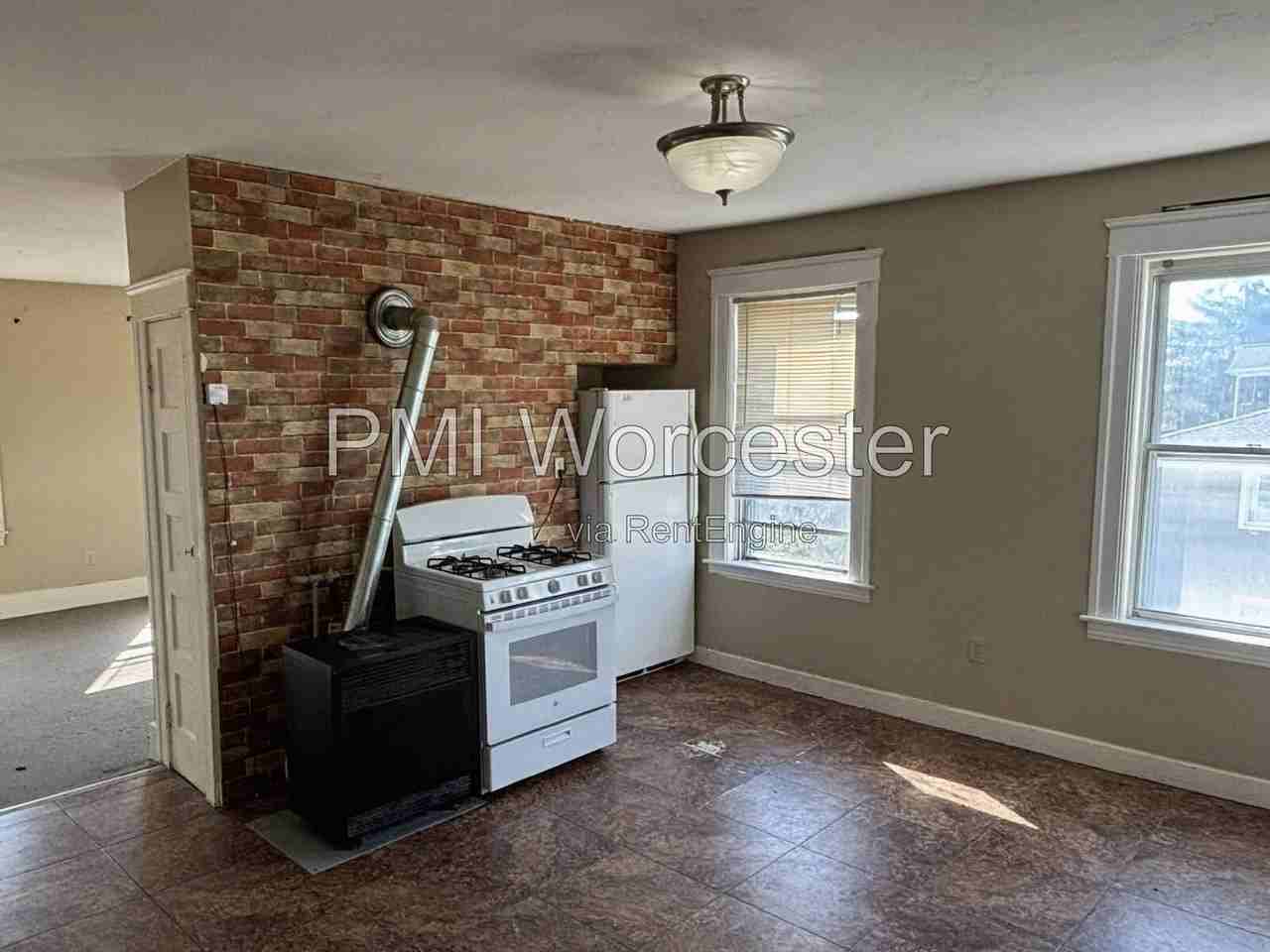 174 Ingleside Ave #2 - Photo 2 of 15