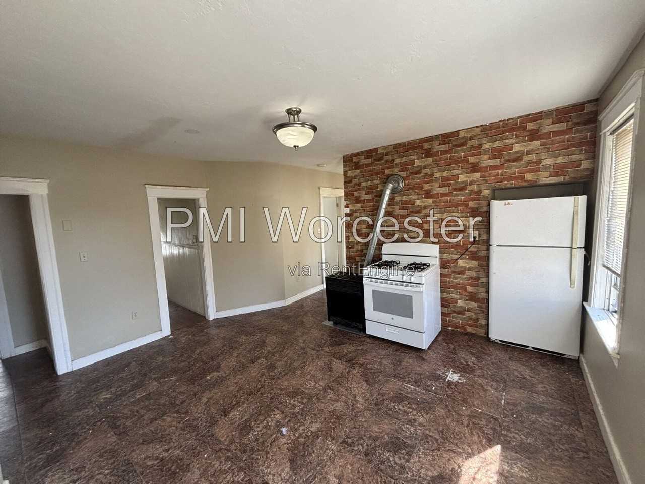 174 Ingleside Ave #2 - Photo 3 of 15