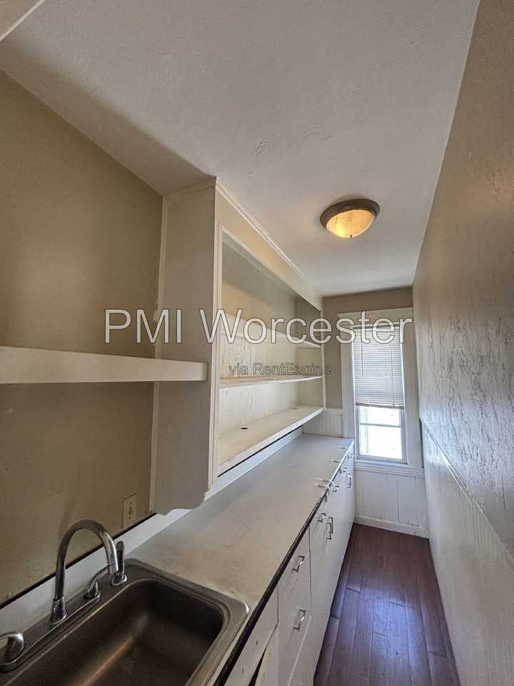 174 Ingleside Ave #2 - Photo 4 of 15