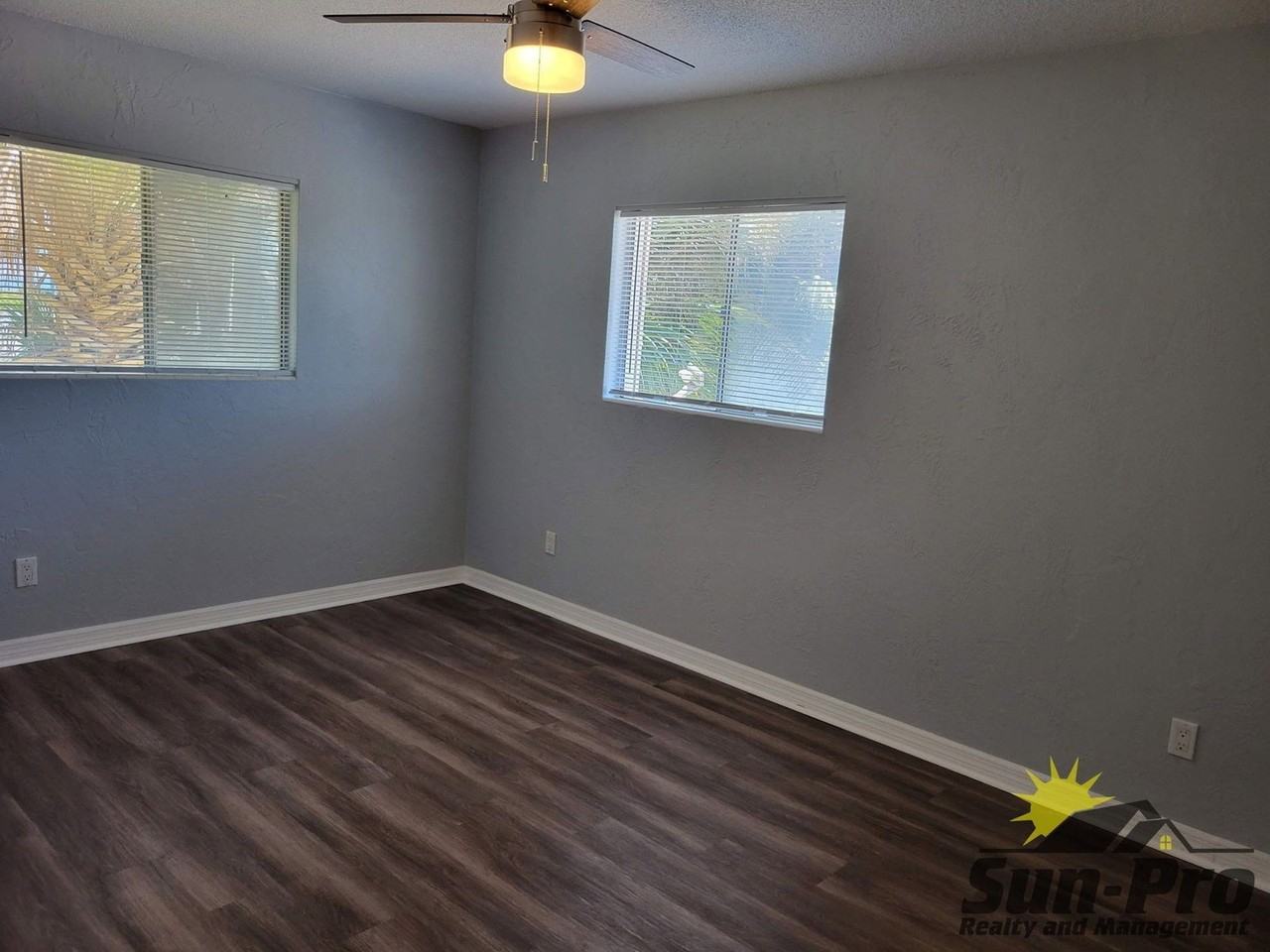 515 Silver Beach Ave #6 - Photo 5 of 10