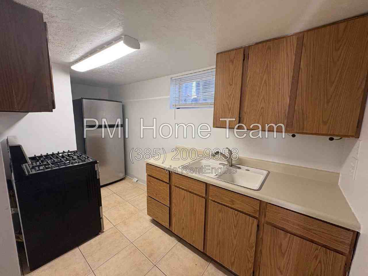 567 E 4400 S #B - Photo 4 of 25