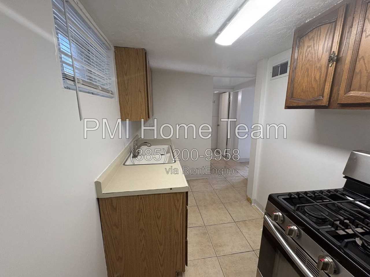 567 E 4400 S #B - Photo 5 of 25