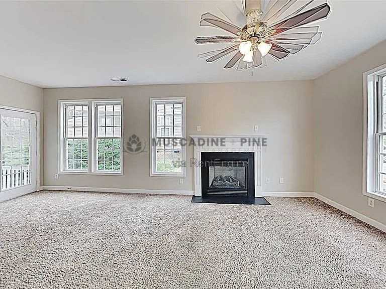 6918 Jeffreys Creek Ln - Photo 3 of 14