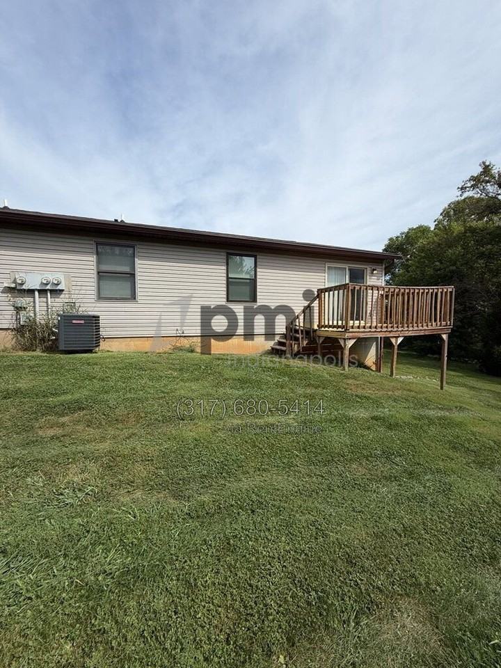 6351 N Jaccob Ct - Photo 3 of 40