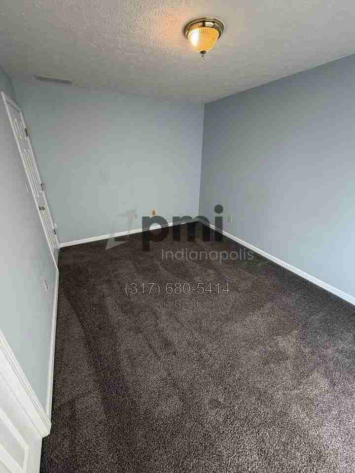6351 N Jaccob Ct - Photo 7 of 40