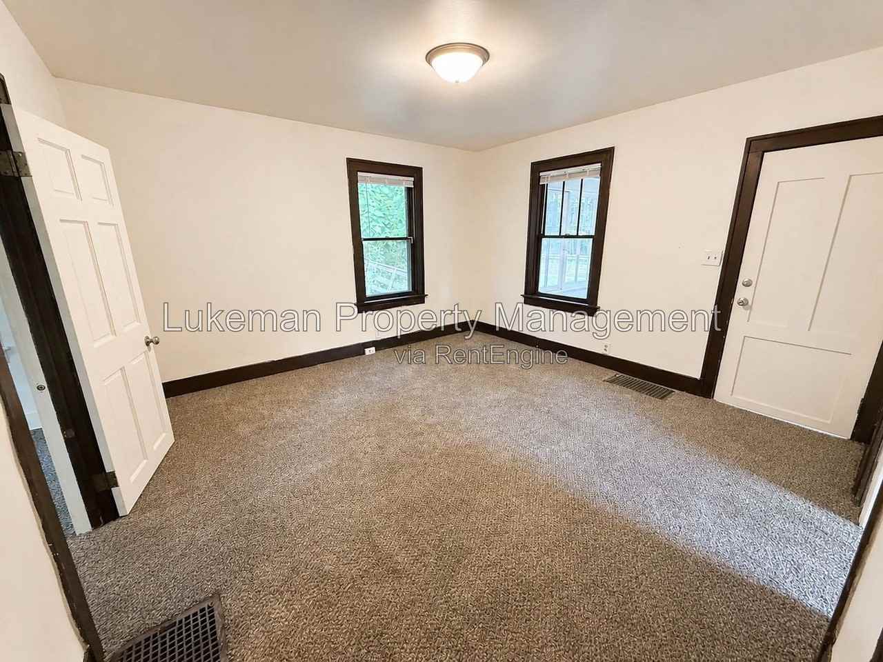 2301 Mount Olivet Rd - Photo 3 of 8