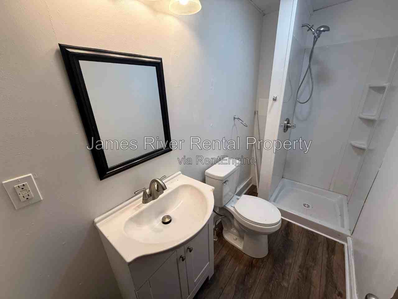 912 Pierce St #1 - Photo 4 of 12
