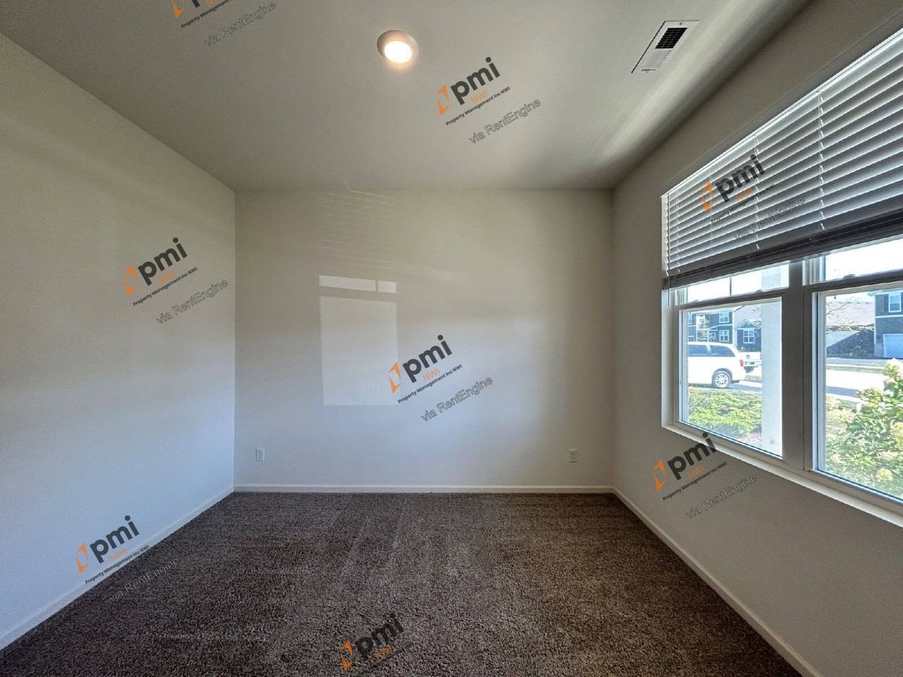 10334 Morse Pl - Photo 4 of 32