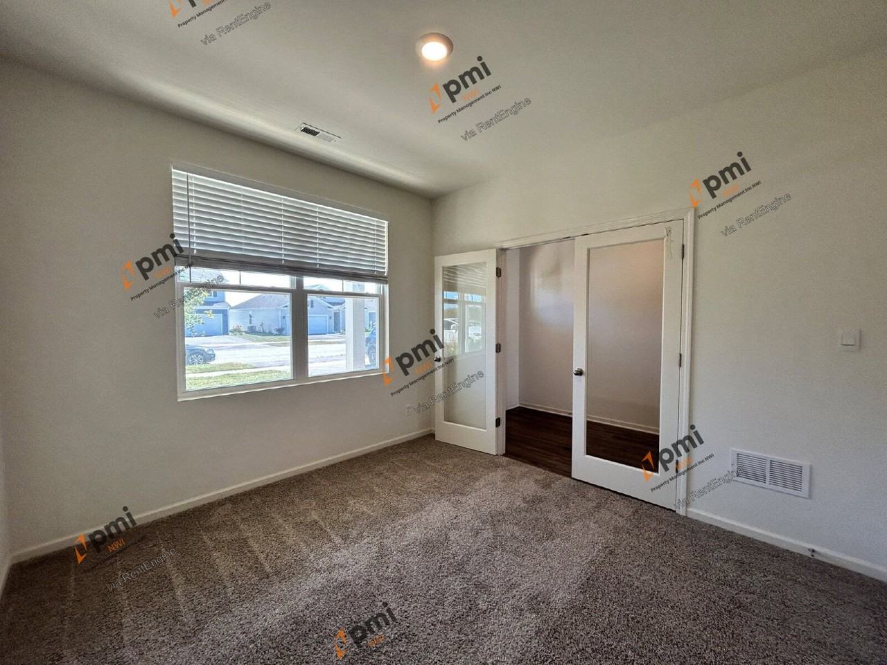 10334 Morse Pl - Photo 5 of 32