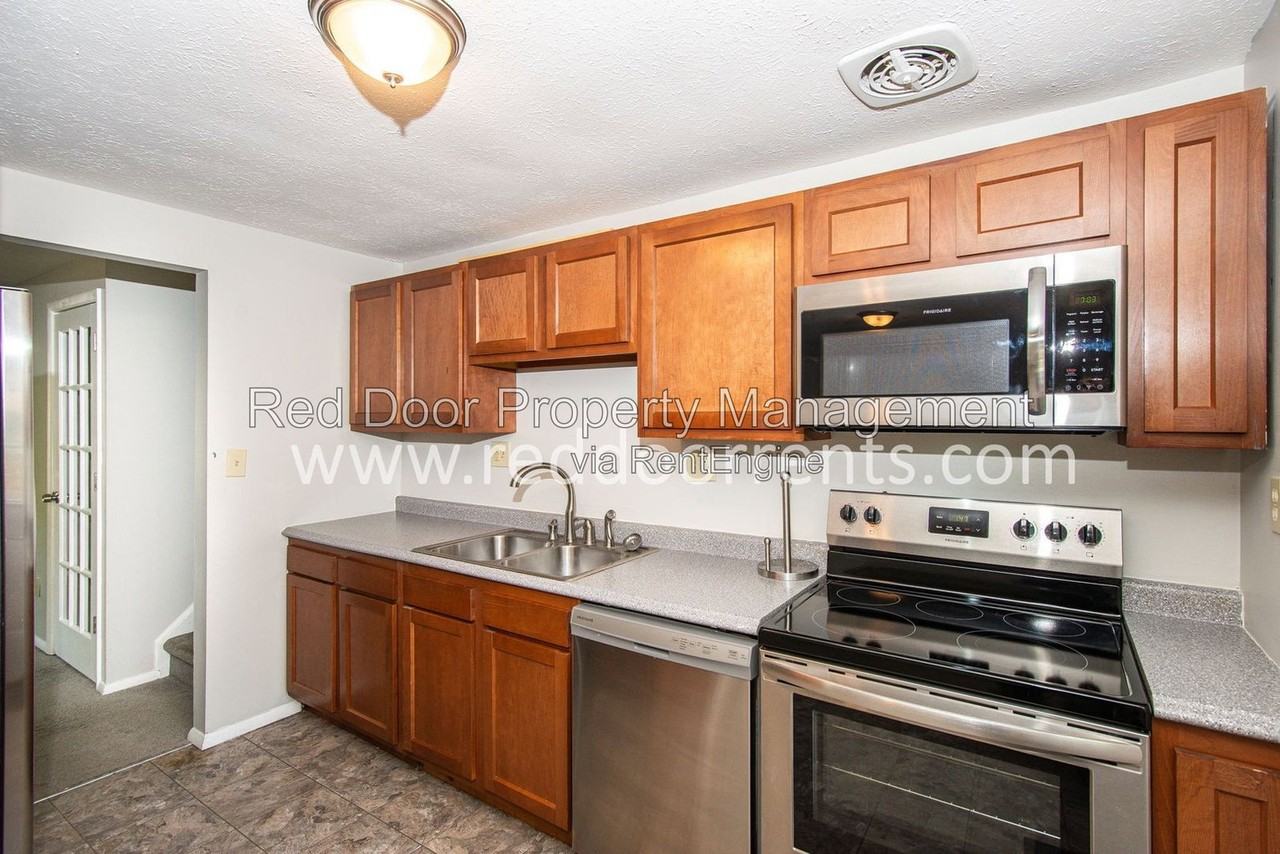 5505 Straw Hat Dr - Photo 3 of 30