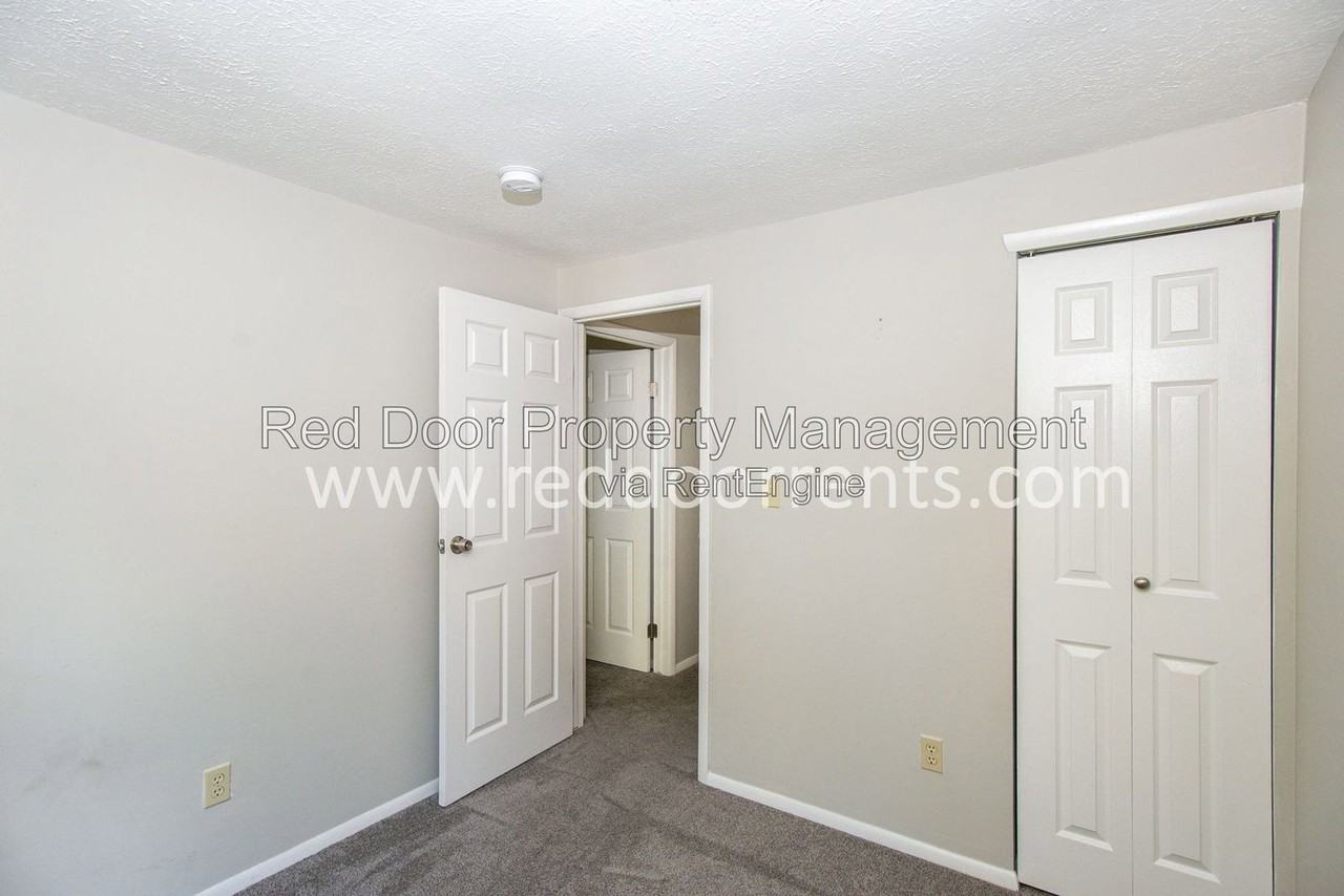 5505 Straw Hat Dr - Photo 7 of 30
