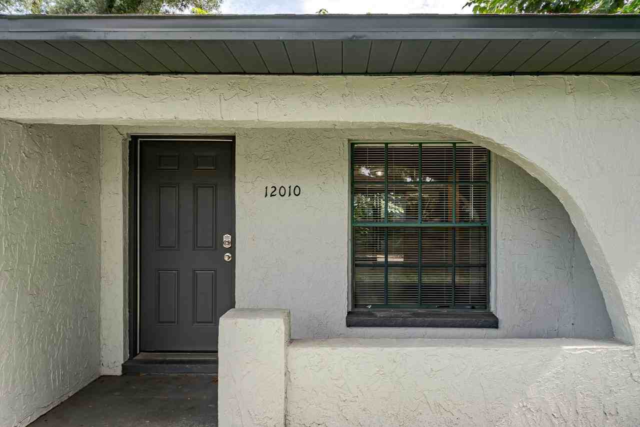 12002 Embarcadero Dr - Photo 2 of 6