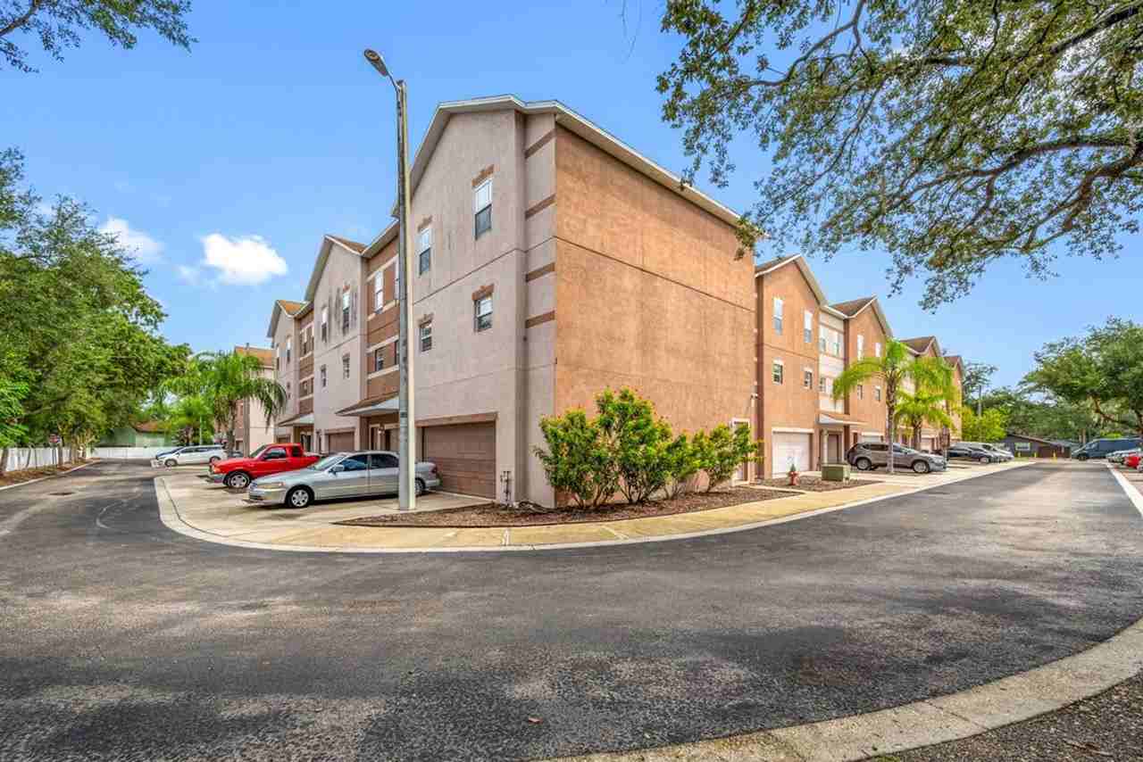 Tampa Commons - Photo 7 of 14