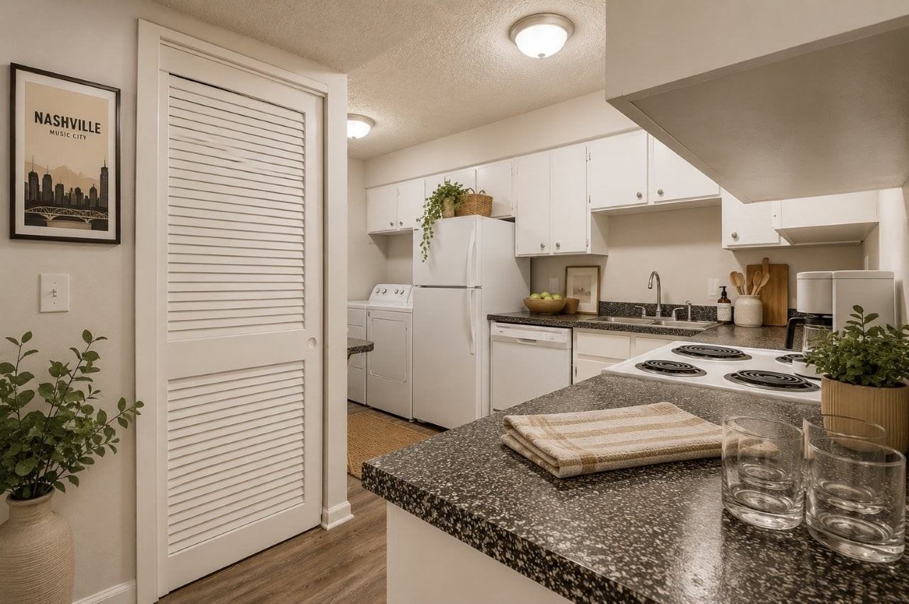 Hickory Creek Apartment and Townhomes - Photo 3 of 24