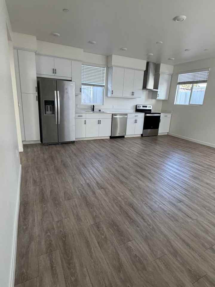 4019-4023 Logan Avenue - Photo 3 of 28