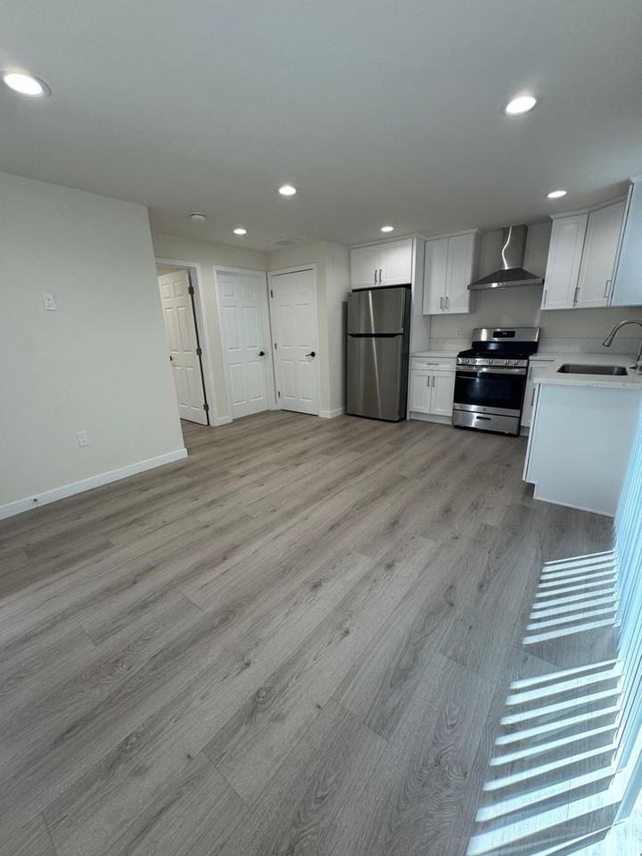 7317 -7321 Garden Grove Avenue - Photo 4 of 10