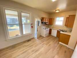 featured image of 322 College Ave